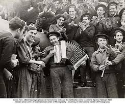 Taro music in war